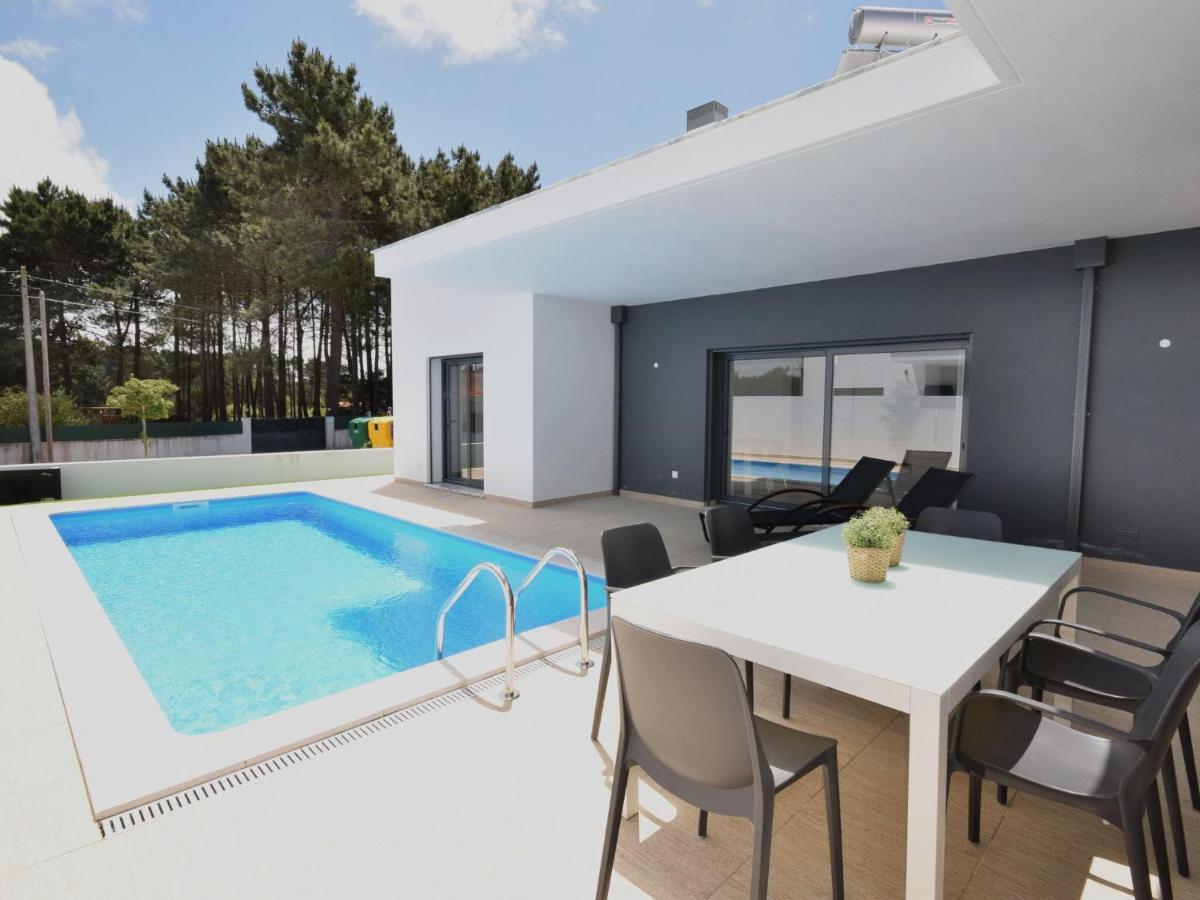 Modern Villa With Private Pool Near The Beautiful Beach Of Foz De Arelho Nadadouro Exterior foto