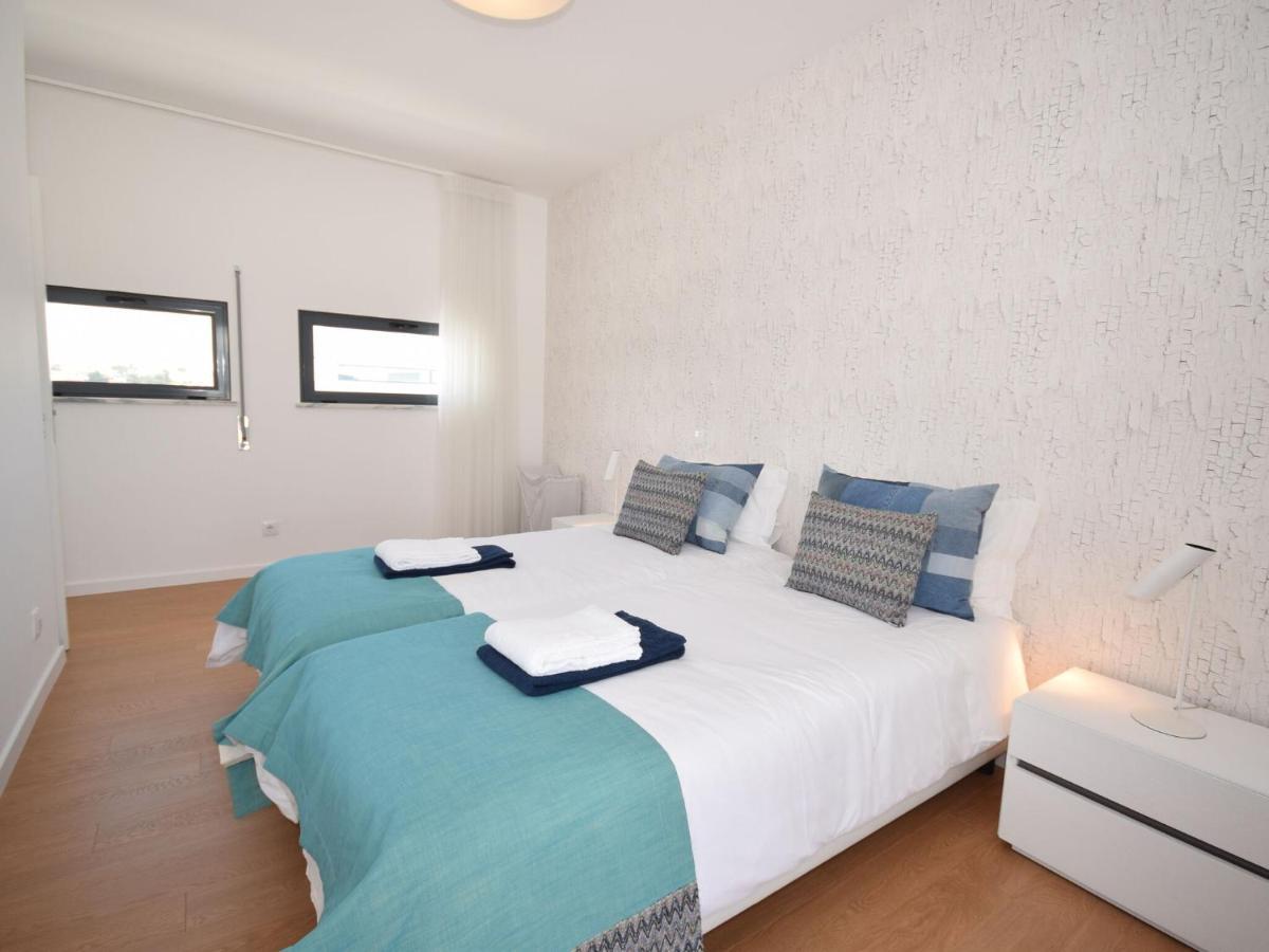 Modern Villa With Private Pool Near The Beautiful Beach Of Foz De Arelho Nadadouro Exterior foto