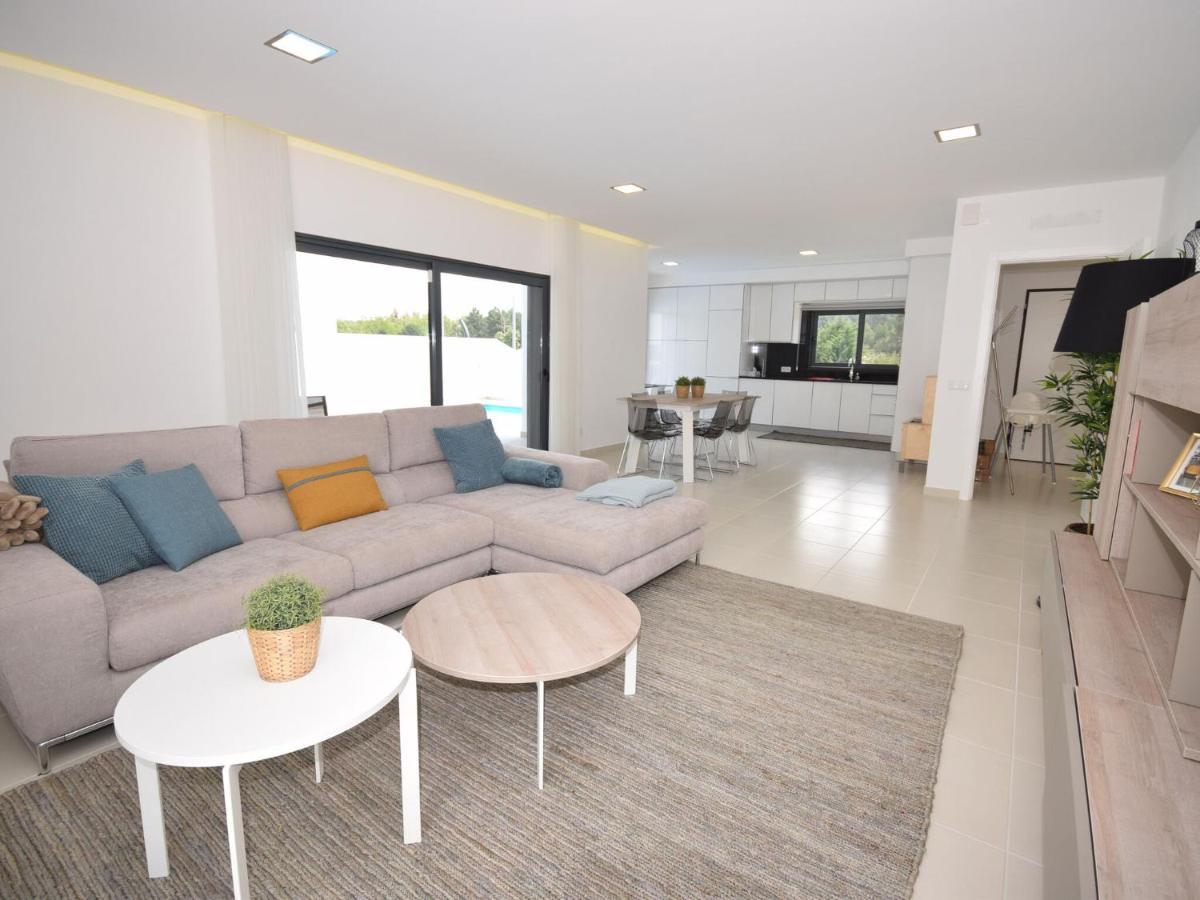 Modern Villa With Private Pool Near The Beautiful Beach Of Foz De Arelho Nadadouro Exterior foto